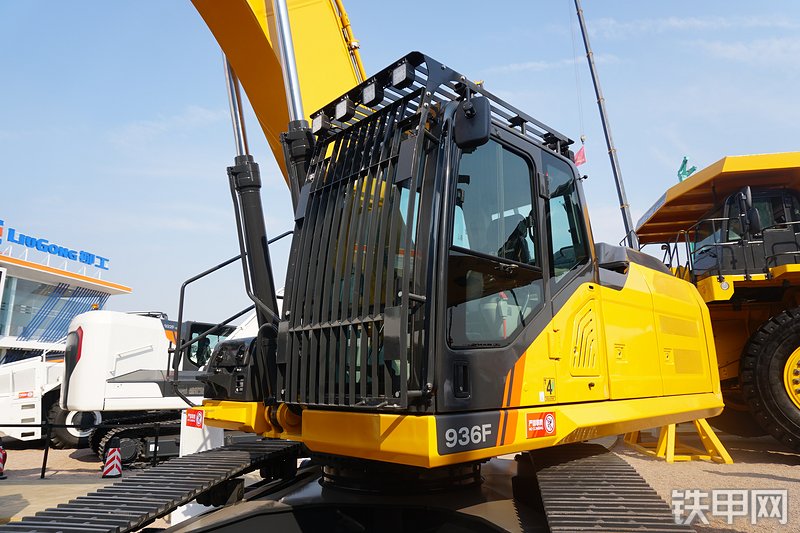 柳工CLG936F挖掘机局部