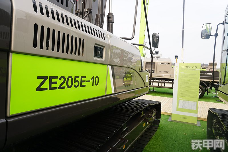 中联重科ZE205E-10挖掘机局部