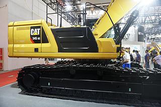 卡特彼勒新一代CAT®345 GC 液压挖掘机整机外观