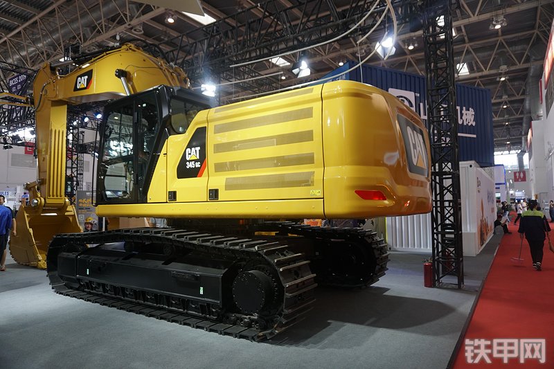 卡特彼勒新一代CAT®345 GC 液压挖掘机整机外观