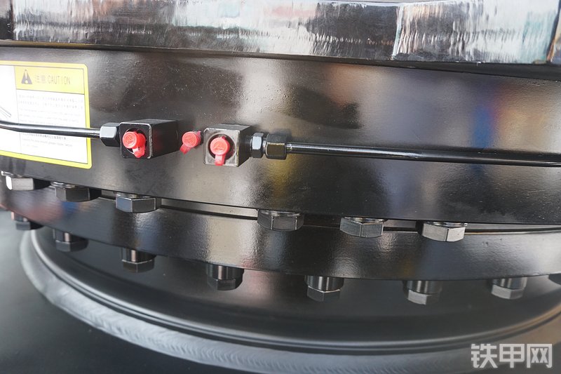 三一重工SY415H挖掘机局部