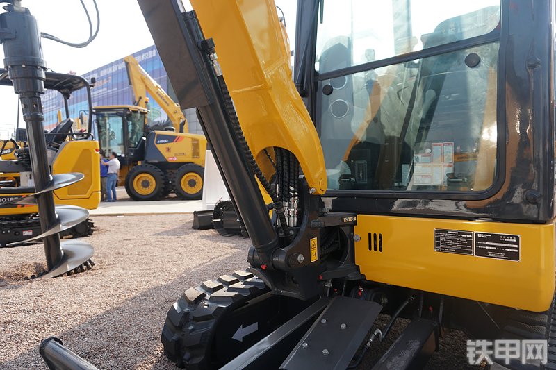 柳工CLG9025FZTS挖掘机局部