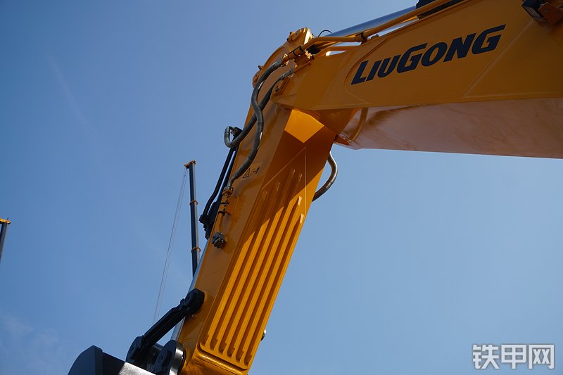 柳工CLG990F挖掘机局部