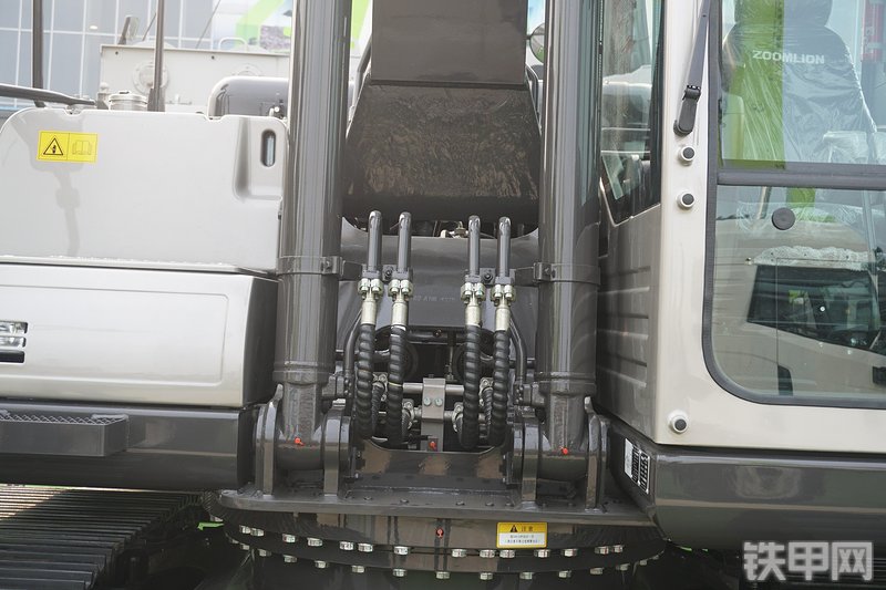 中联重科ZE205E-10挖掘机局部