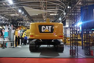 卡特彼勒新一代CAT®345 GC 液压挖掘机整机外观