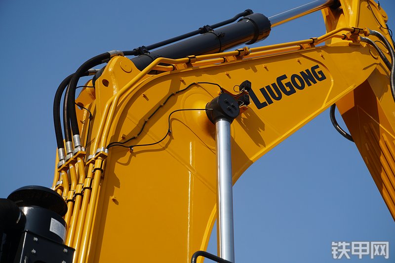 柳工CLG990F挖掘机局部