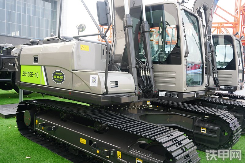 中联重科ZE155E-10挖掘机局部