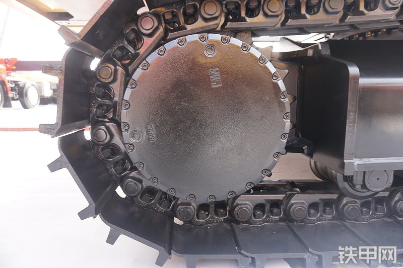 三一重工SY375H挖掘机局部