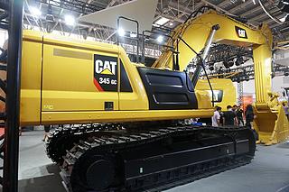 卡特彼勒新一代CAT®345 GC 液压挖掘机整机外观
