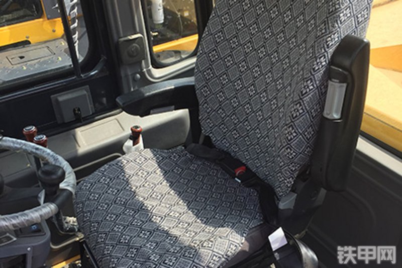 山推L36-C3 SG（沙石版）装载机局部