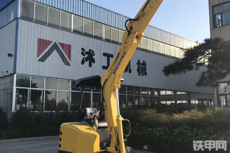 沭工SG8035挖掘机整机外观