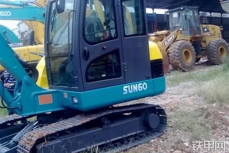湘能凯特SUNKAT60挖掘机整机外观