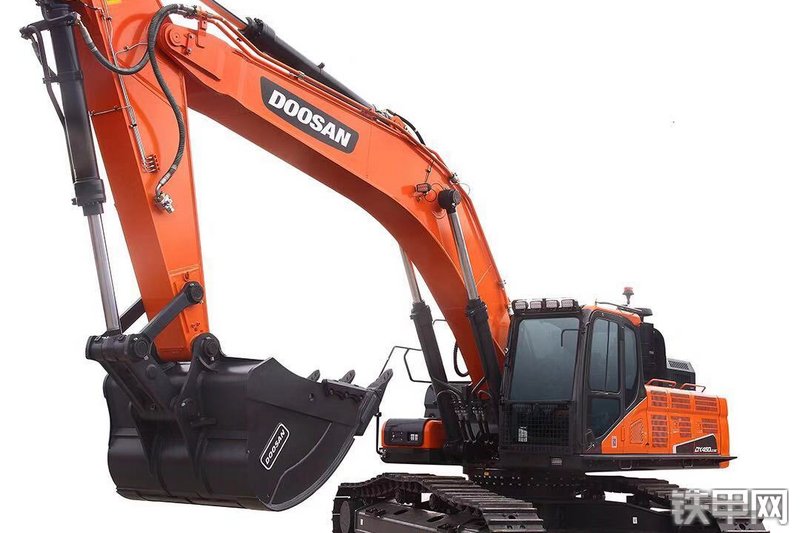 迪万伦DX360LC-9C挖掘机整机外观