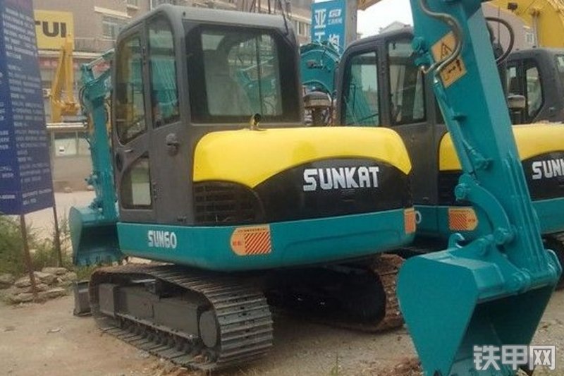 湘能凯特SUNKAT60挖掘机整机外观