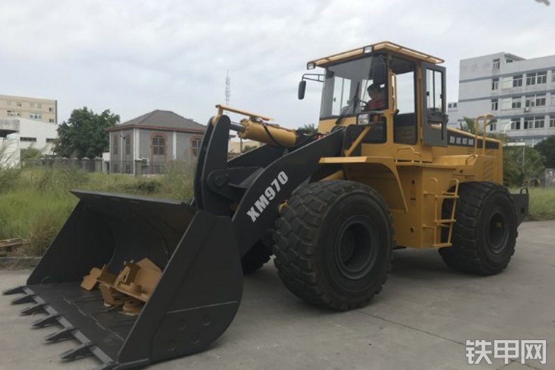 厦盛机械XM970装载机整机外观