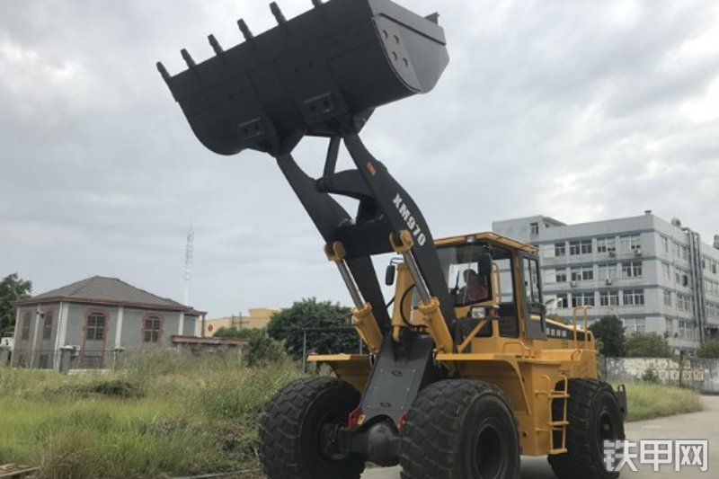 厦盛机械XM970装载机整机外观