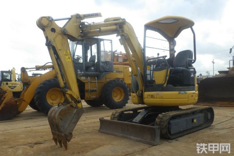 小松PC20UU-5挖掘机整机外观