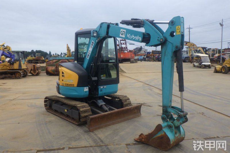 久保田RX-406挖掘机整机外观