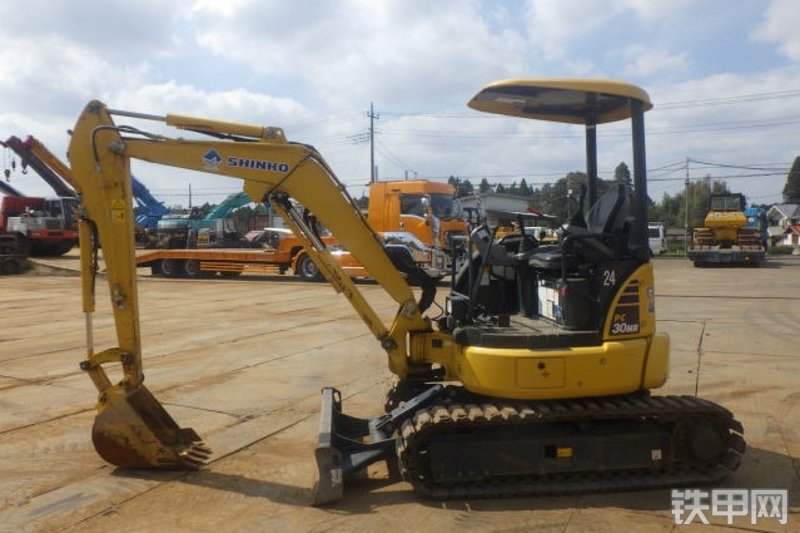 小松PC30MR-5挖掘机整机外观