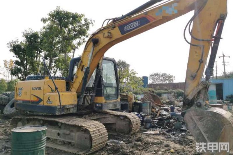 雷沃重工FR170D挖掘机整机外观