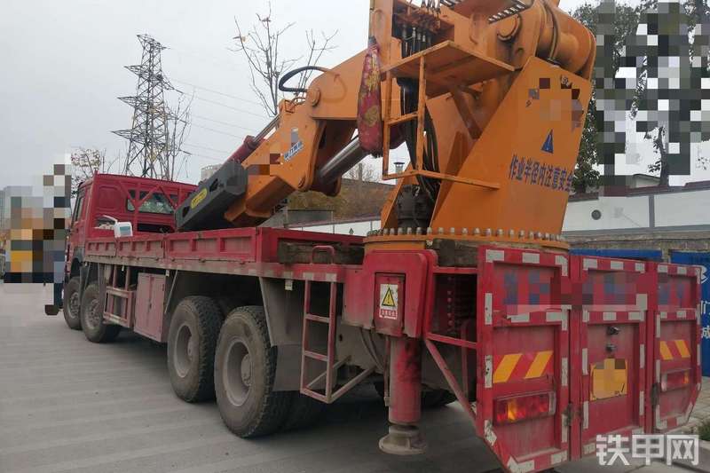 程力专汽CLW5430JQZZ5起重机整机外观