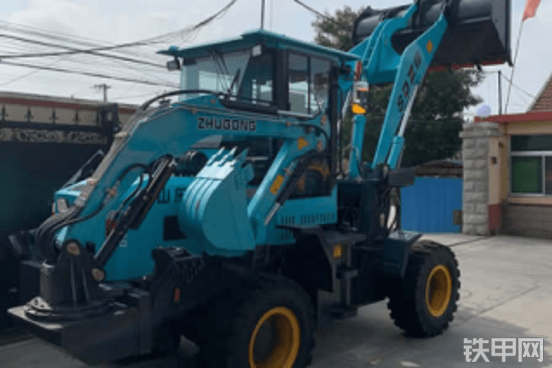 鲁特重工ZG-946挖掘装载机整机外观