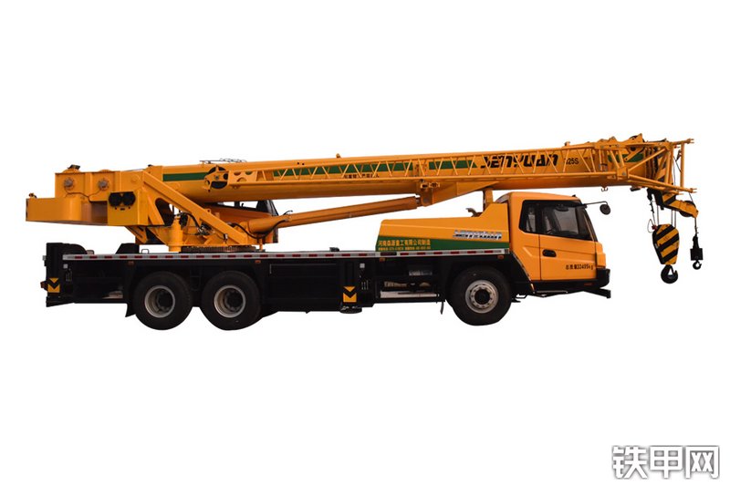 森源重工森源重工25吨东风底盘起重机起重机整机外观