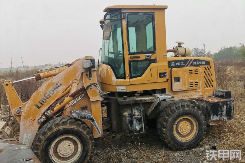 柳工CLG920装载机整机外观