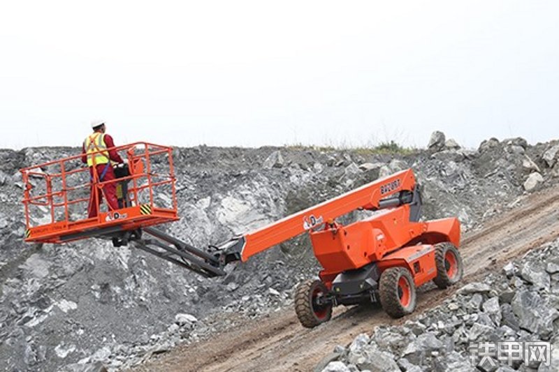 鼎力BT26RT高空作业机械整机外观