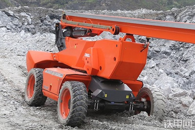 鼎力BT26RT高空作业机械整机外观