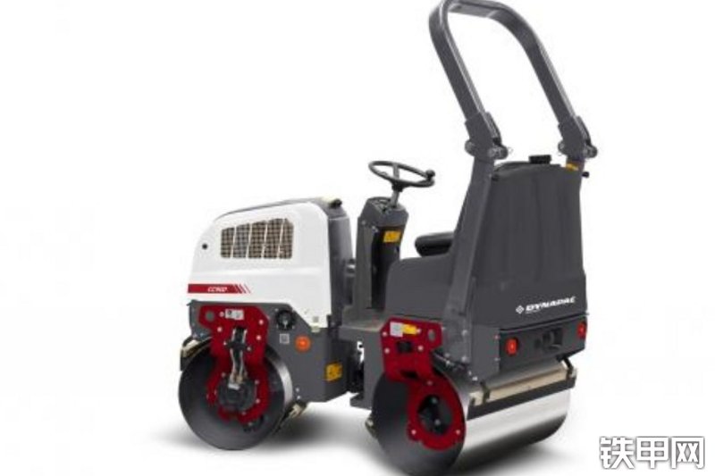 戴纳派克CC900G压路机整机外观