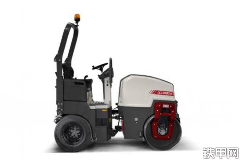 戴纳派克CC1200C VI压路机整机外观