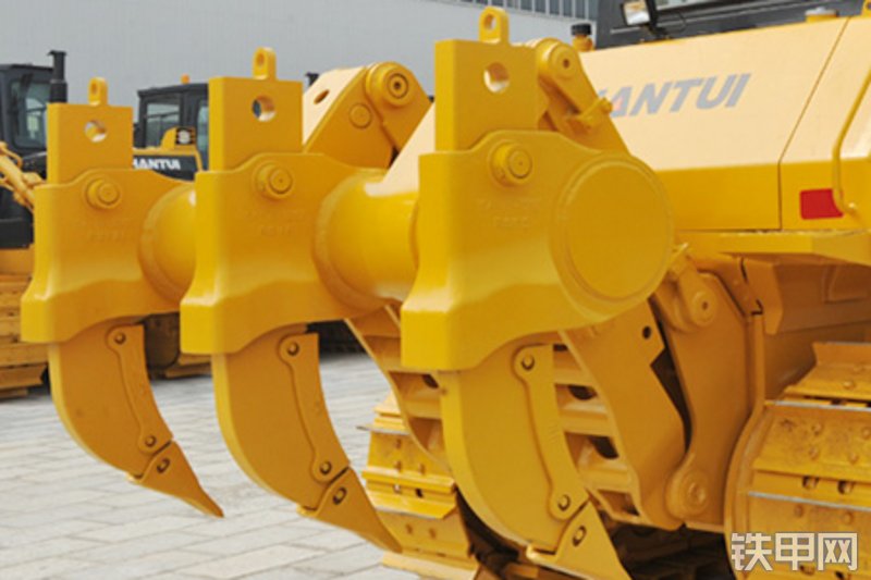 山推DH26C2 LGP推土机局部