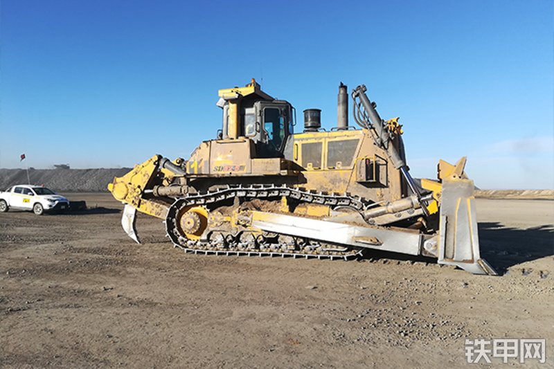 山推sd525e履带式推土机