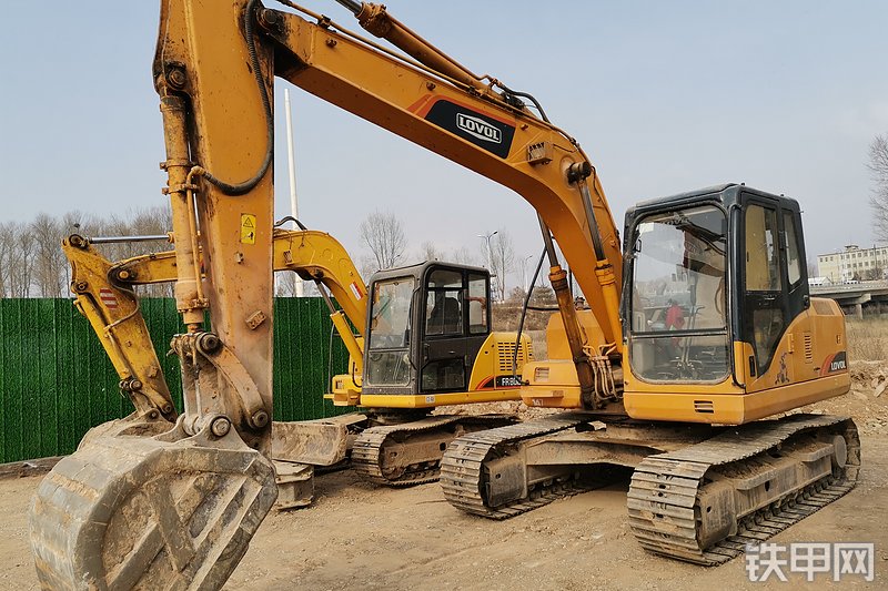 雷沃重工FR150挖掘机整机外观