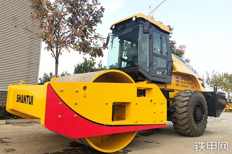 山推SR36-5压路机整机外观