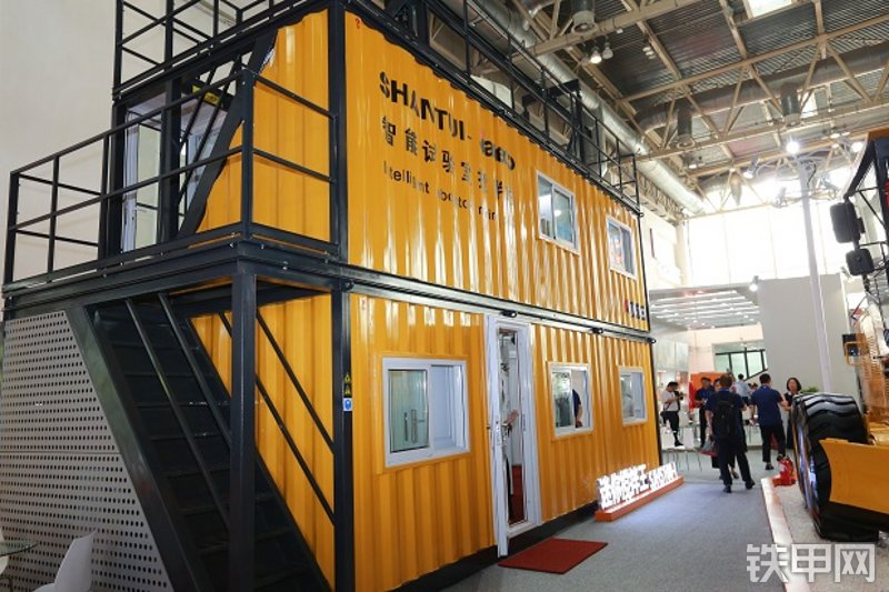 山推SjHS100-I混凝土搅拌站整机外观