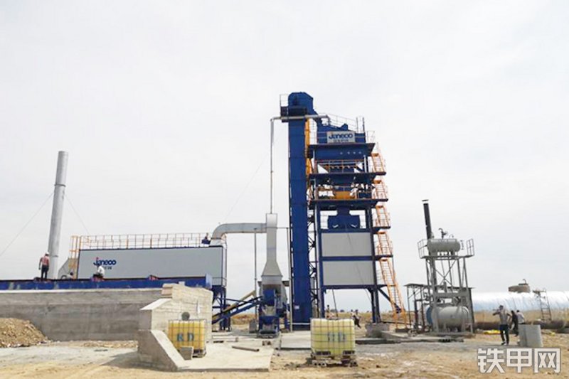 山推SjLBZ080B沥青搅拌站整机外观