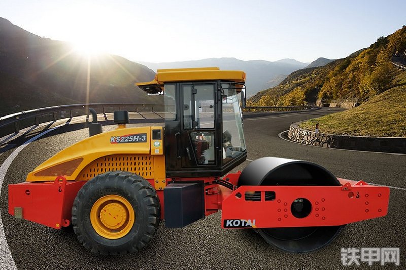 科泰重工KS225H-3压路机整机外观