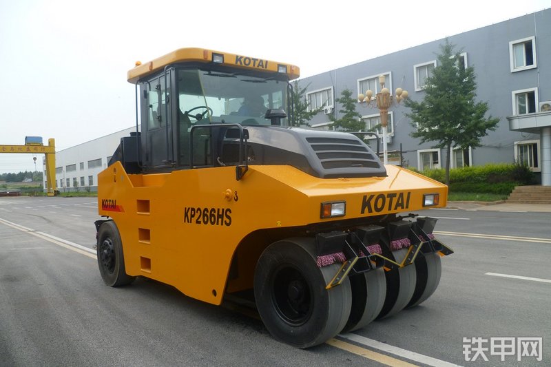 科泰重工KP266HS压路机整机外观