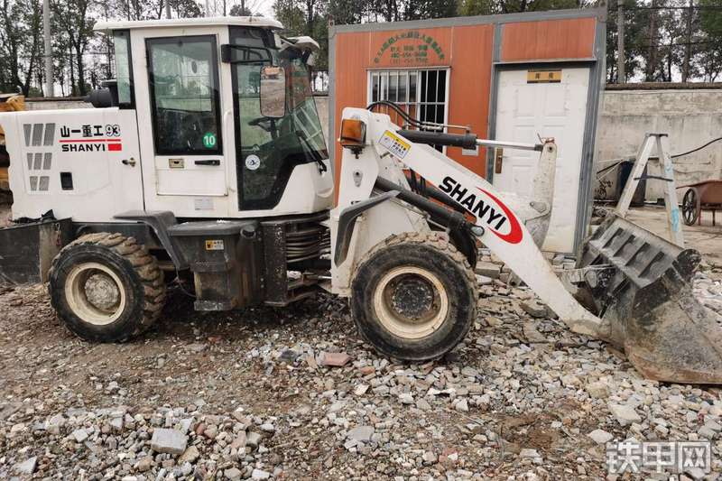 山一重工zl936轮式装载机