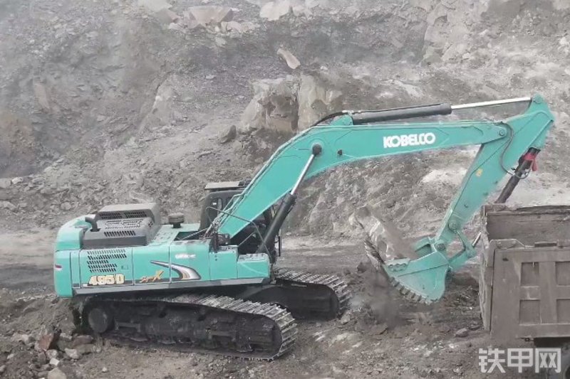 神钢SK495D SuperX挖掘机整机外观