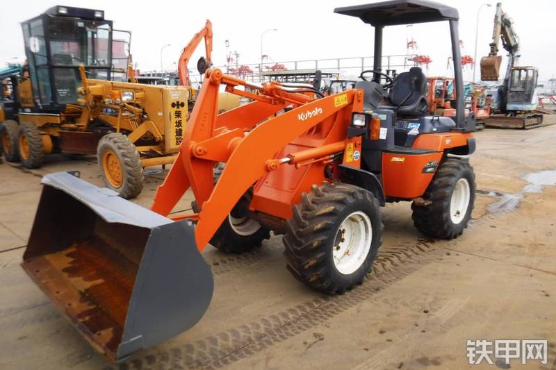 久保田r630z轮式装载机