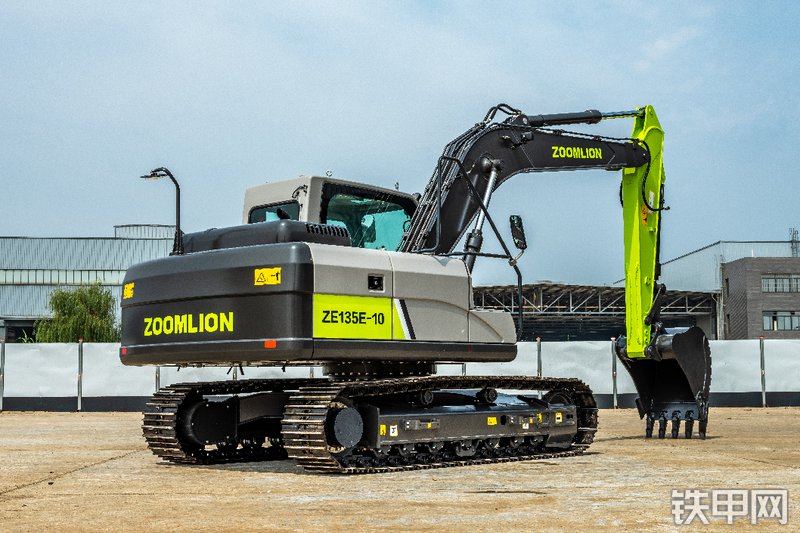 中联重科ZE135E-10挖掘机整机外观