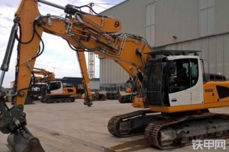 利勃海尔R922履带式挖掘机