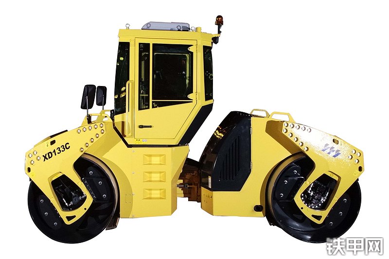徐工XD133C压路机整机外观