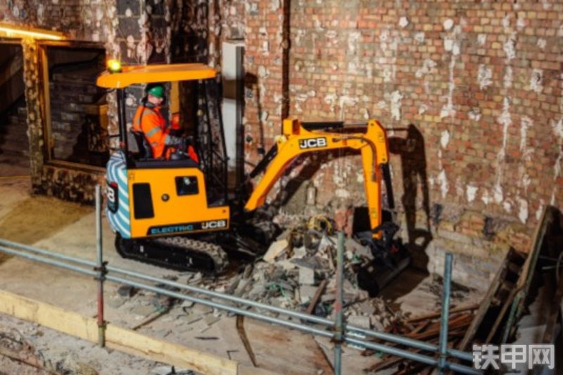 杰西博JCB19C-1E挖掘机整机外观