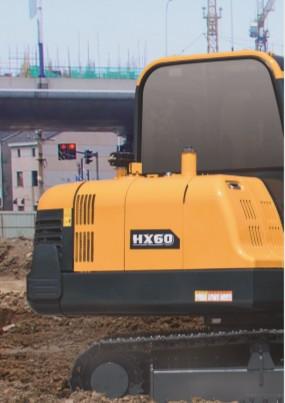 现代HX60挖掘机局部