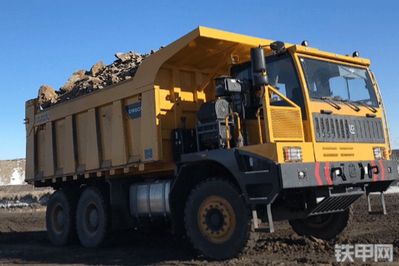 柳工DW90A加强型非公路自卸车整机外观