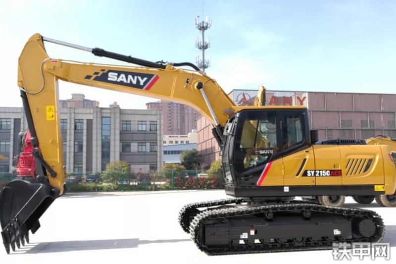 三一重工sy215cace履带式挖掘机